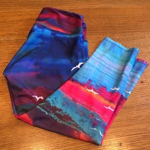 Onzie Leggings | Sunset Pattern | Cropped Legging